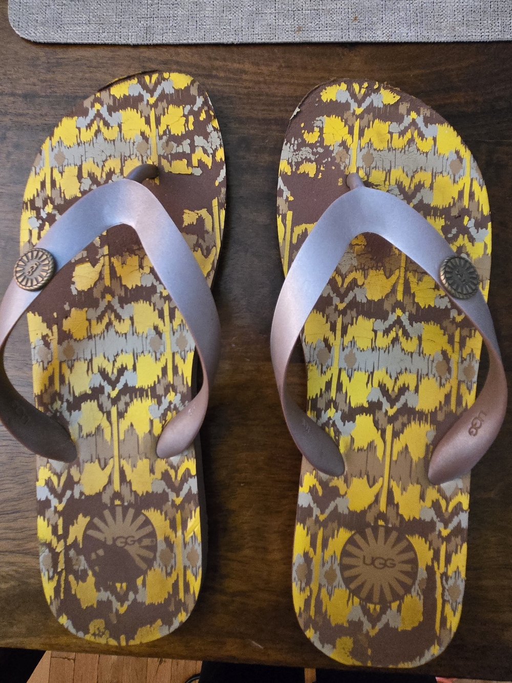 UGG Patterned Flip Flops with Metallic Straps - Yellow & Brown